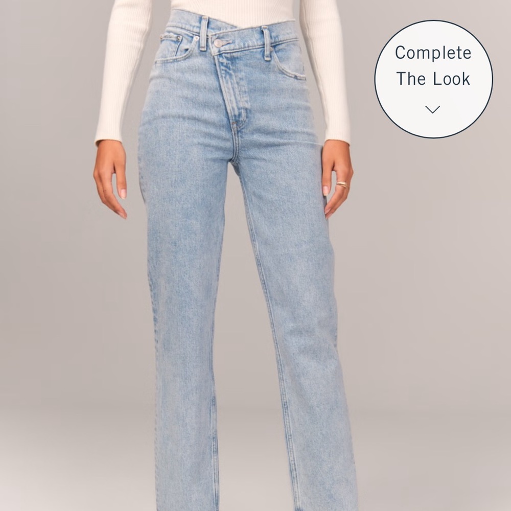 Abercrombie Ultra High Rise 90s straight jeans